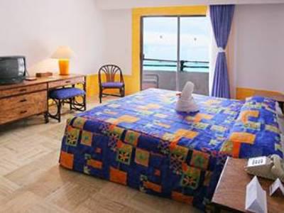 El Pueblito Beach Hotel Cancún Buitenkant foto